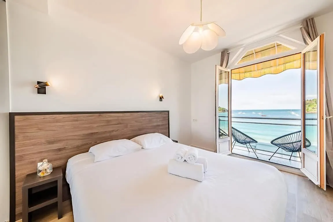 Les Pieds Dans L'Eau - Appartment 2 - Vue Mer Cancale 0*,  Frankreich